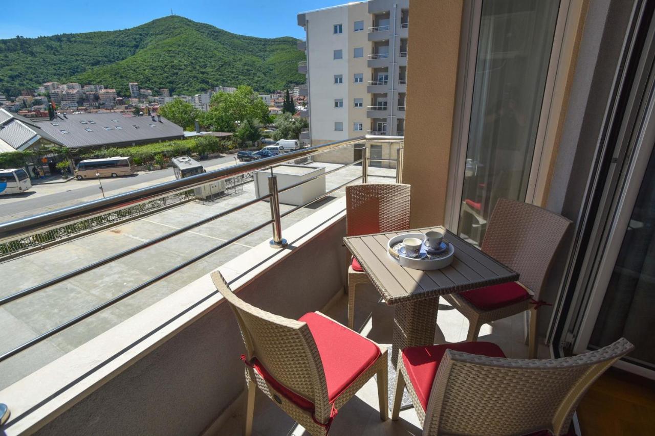 Azure Apartments Budva Eksteriør billede