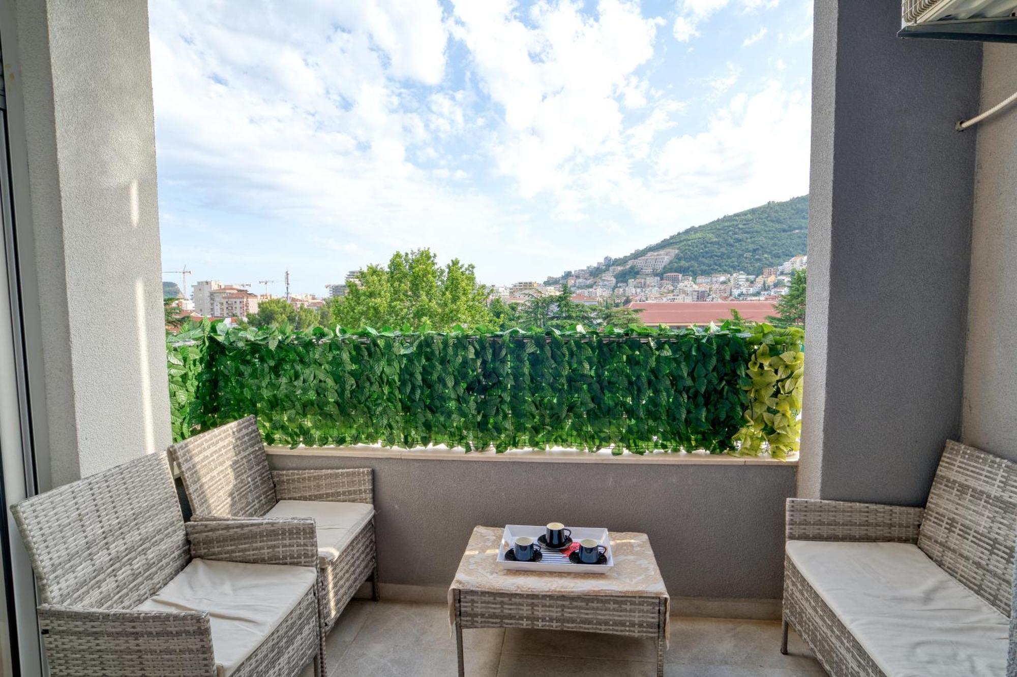 Azure Apartments Budva Eksteriør billede