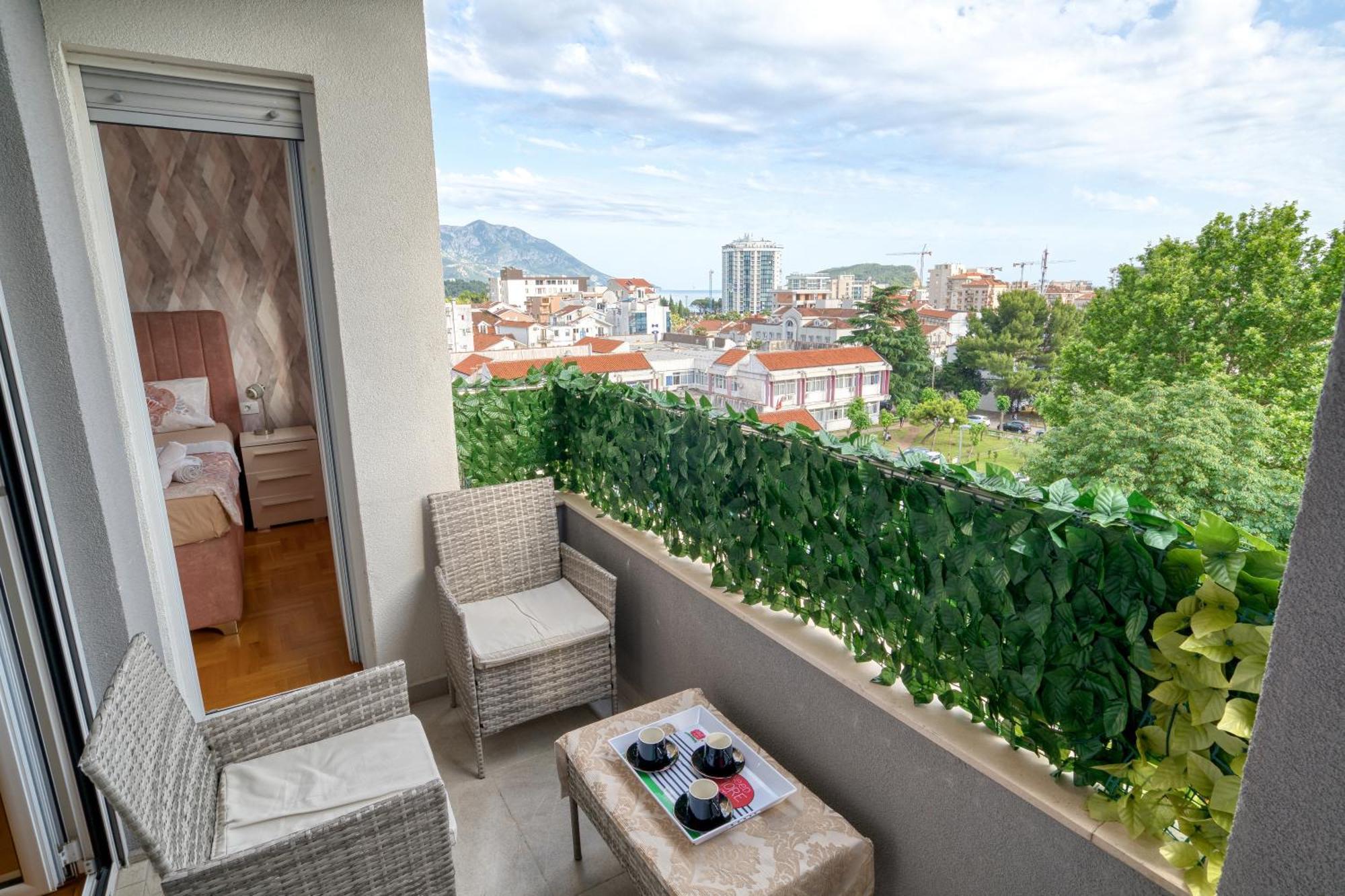 Azure Apartments Budva Eksteriør billede
